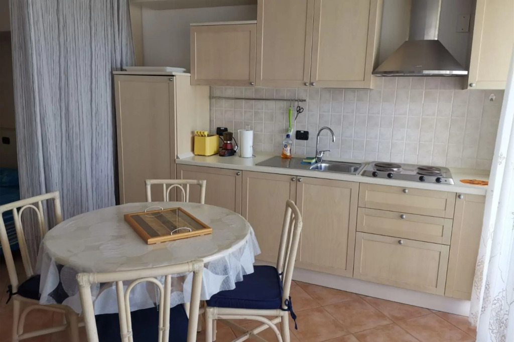 Studio apartment situated inside the Verde-blu residence, for 4 people, sq.m 34 , with terrace, pool-VERDEBLU 609