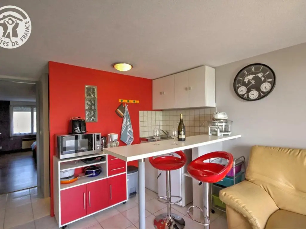 Gîte Studio avec Terrasse Privée au Cœur du Vignoble - FR-1-496-116