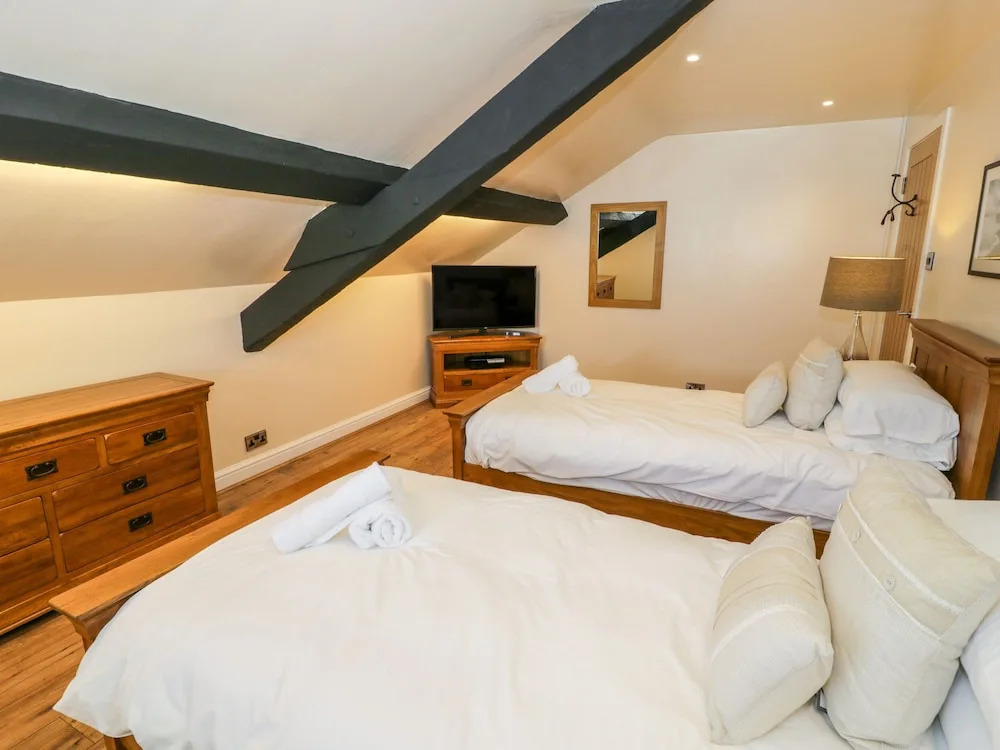 The Creel Apartment