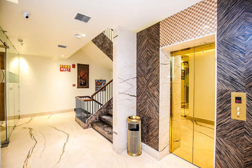 Collection O 509 Arista Hotel