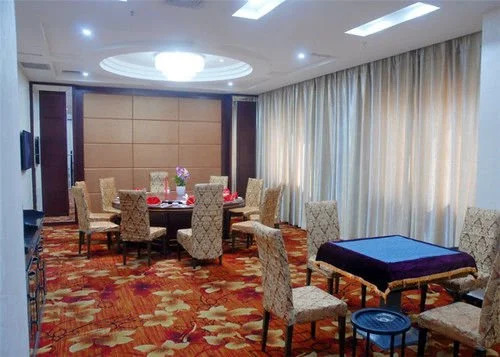 Xinyang Sunny Hotel