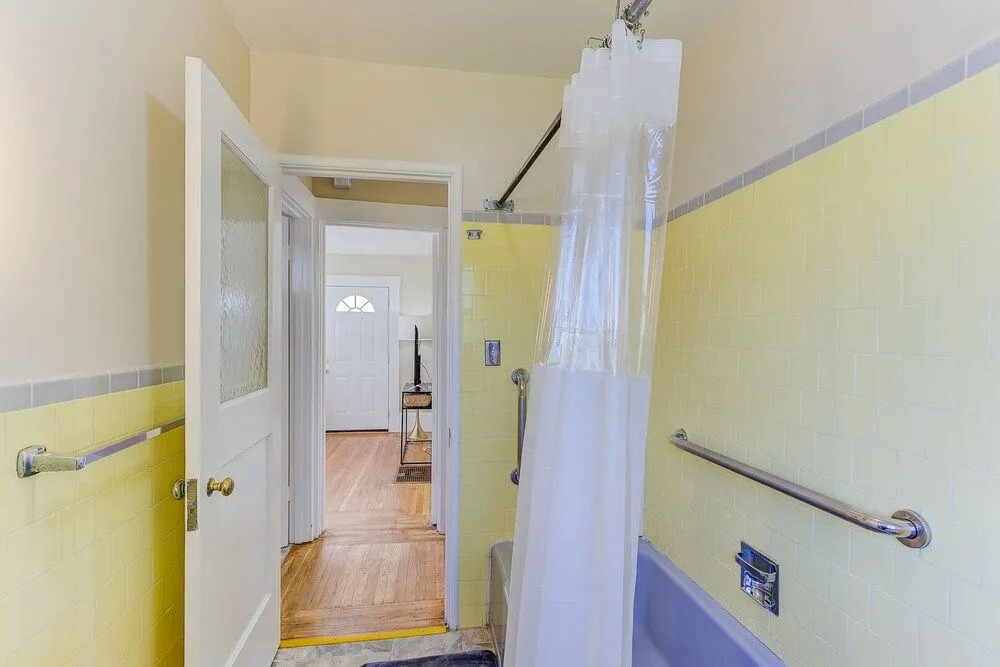 Woolsey Street - 2 Br Home