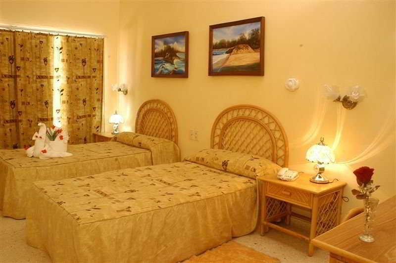 Hostal Portada Las Cuevas
