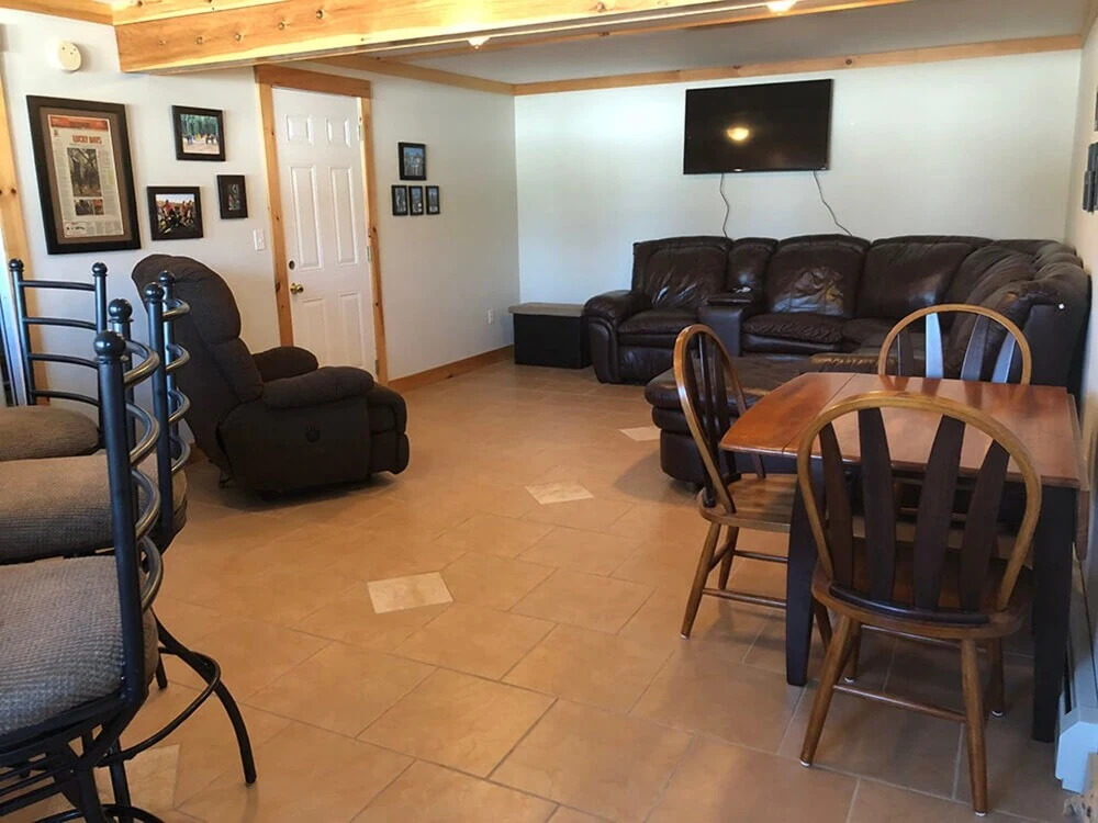 Dilly Lodge
