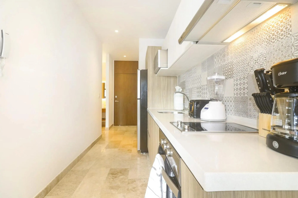 1 BR 1 Location Condo Ipana Brand new W 3 Rooftop Pools Gym and Rooftop bar With Ocean View