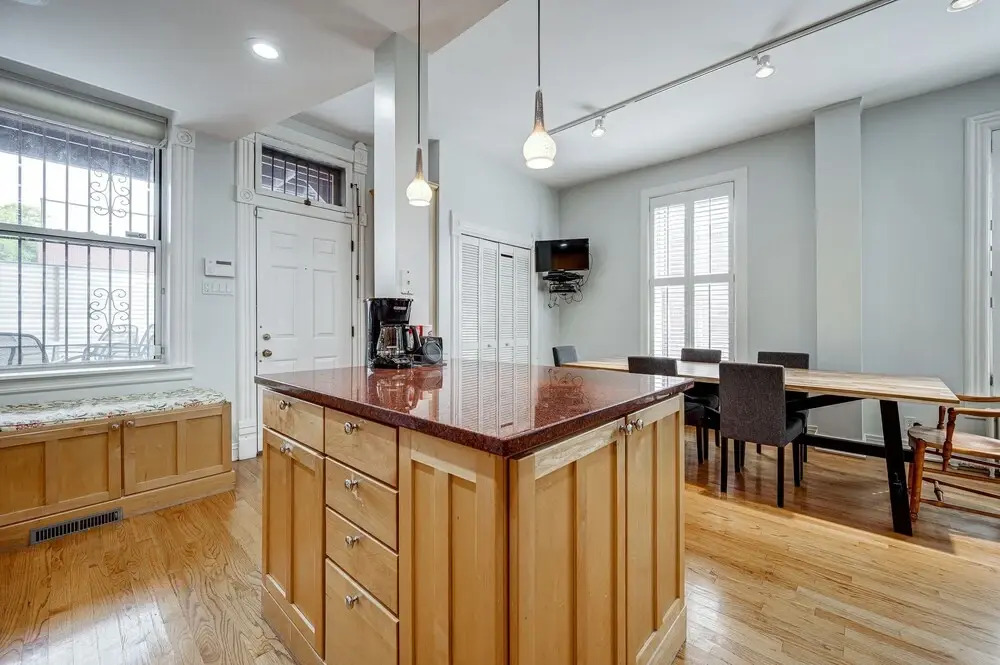 Huge Lincoln Park 6 Bed Duplex with Free Parking by AllSet Turnover