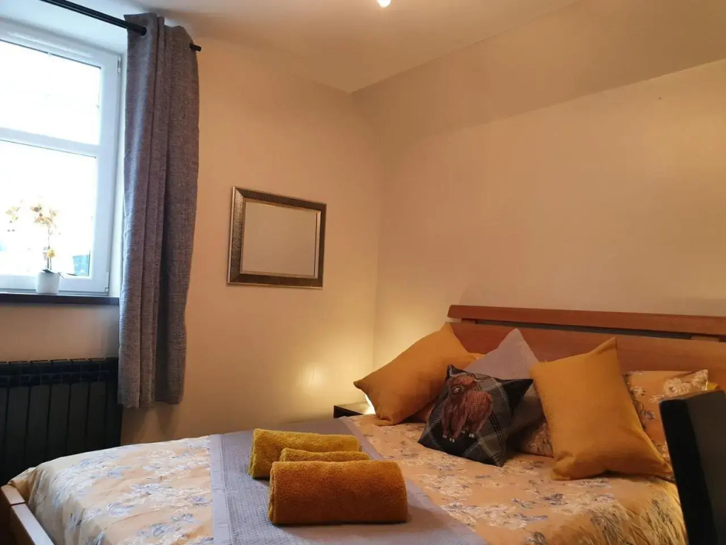 The Cot House Inn