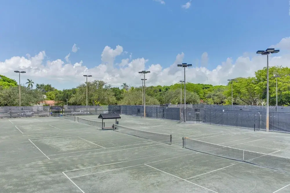Refreshing Miami Apartment: 4 Mi to the Beach!