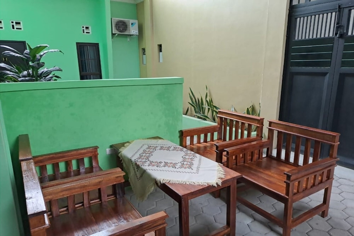 Hotel O Guest House Riharti Syariah
