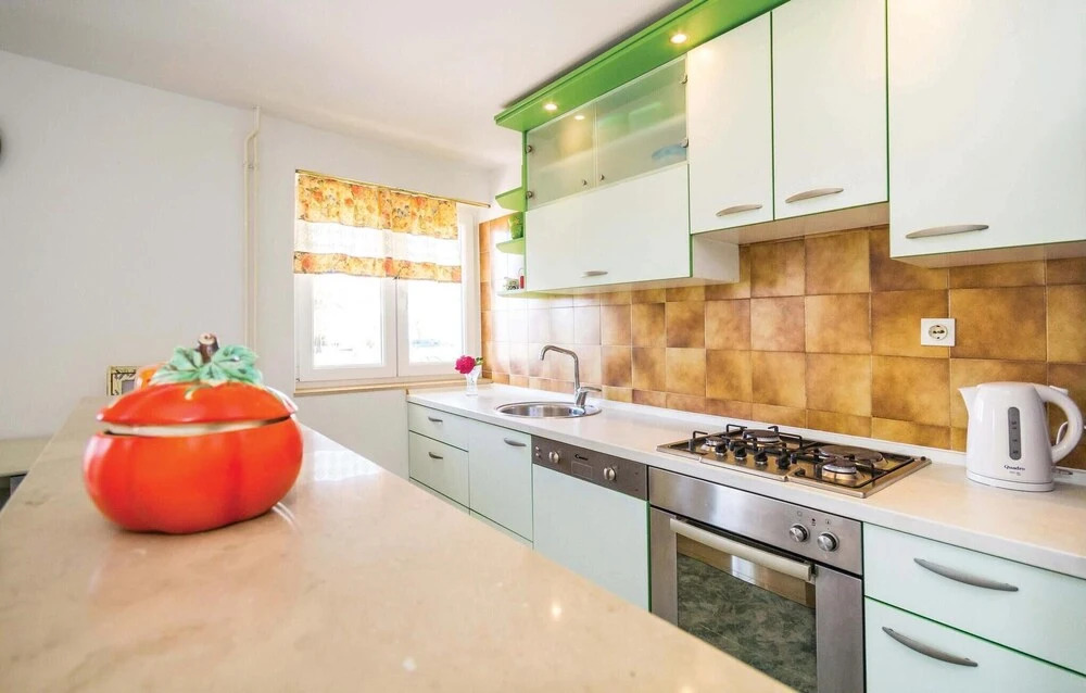 Awesome Home In Barbat