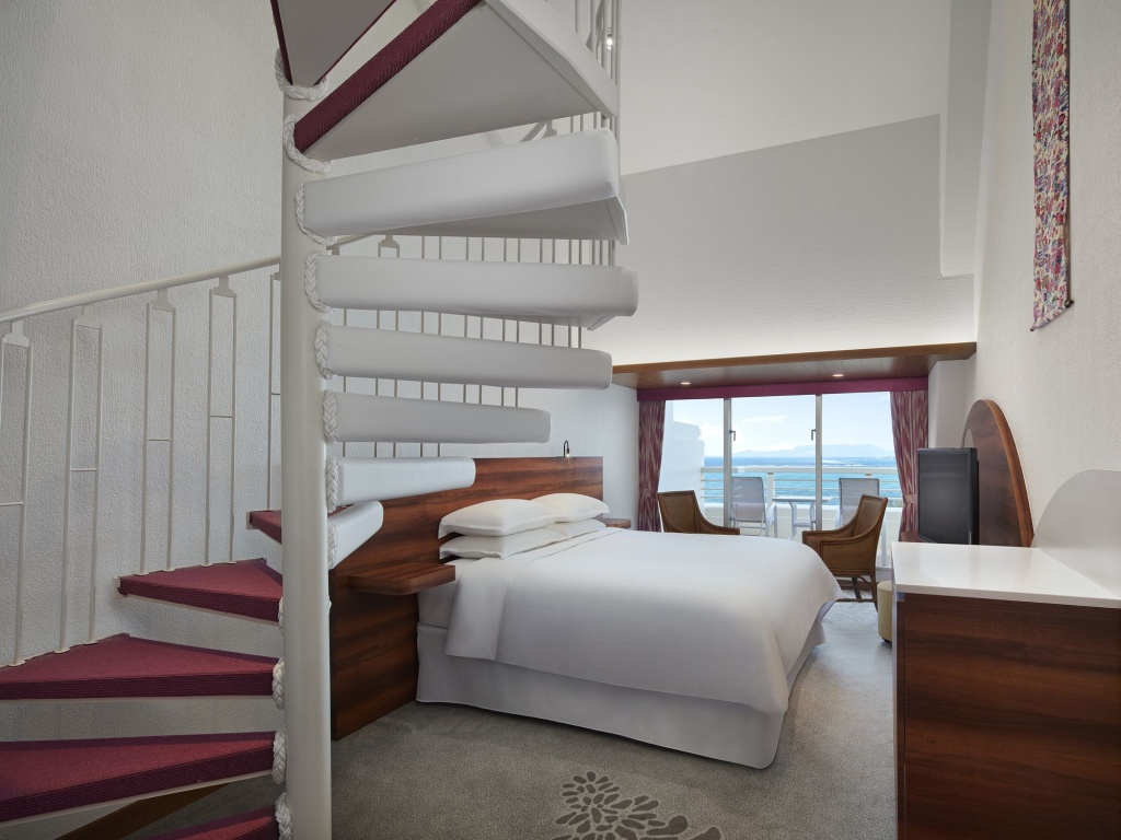 Sheraton Okinawa Sunmarina Resort