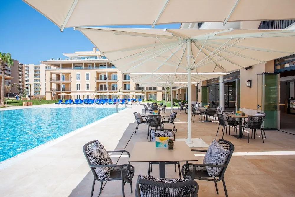 Grupotel Playa de Palma Suites & Spa