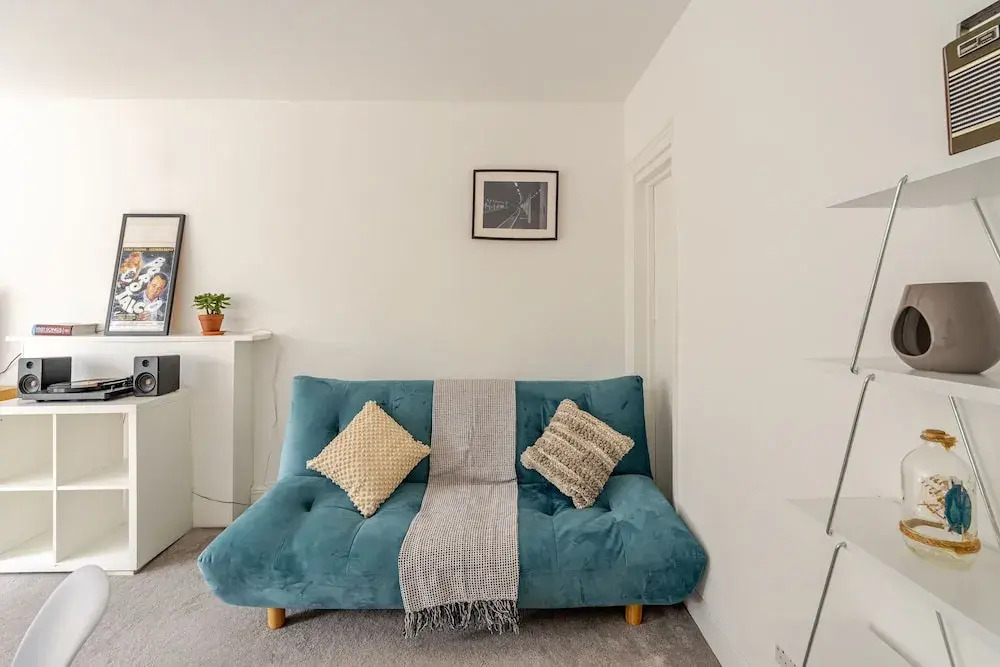 London Oasis Retreat - 2 Bedroom Apartment