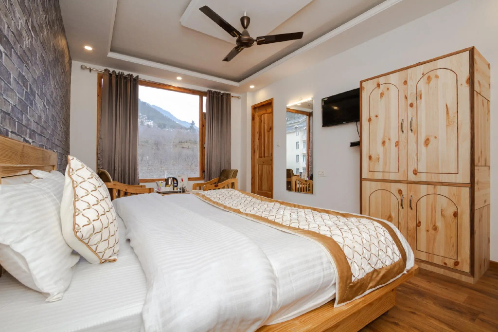 Hotel zephyr Manali