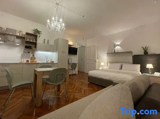 The Crystal Suite - Gorizia Central Apartment