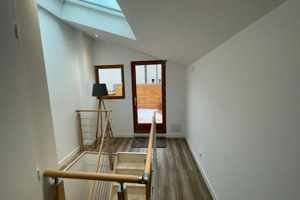 Coworking House - Quiet with Rooftop