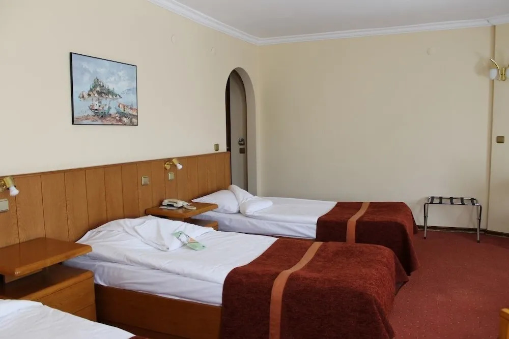 Segmen Hotel