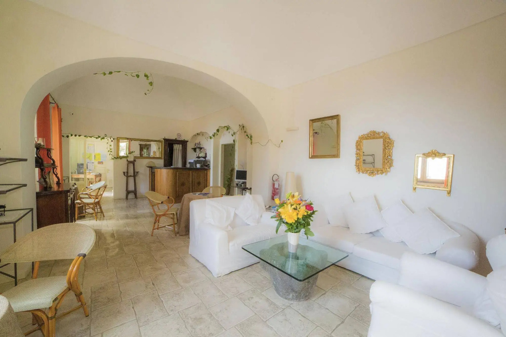 Villa Lara Hotel