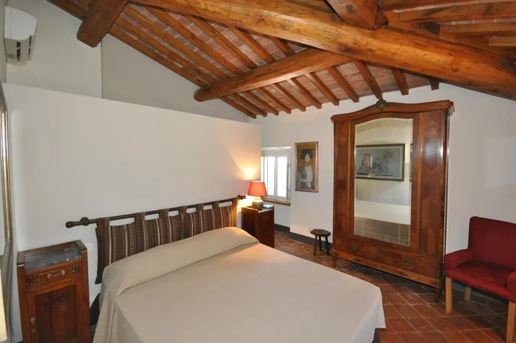 Villa Camaiore by PosarelliVillas