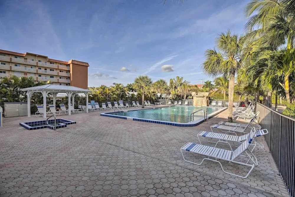 Luxe Beachfront Family Condo w/ Resort Amenities!