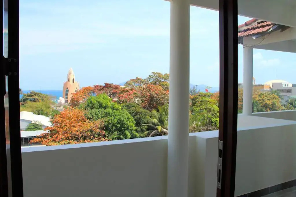 Hanhcafe Hotel
