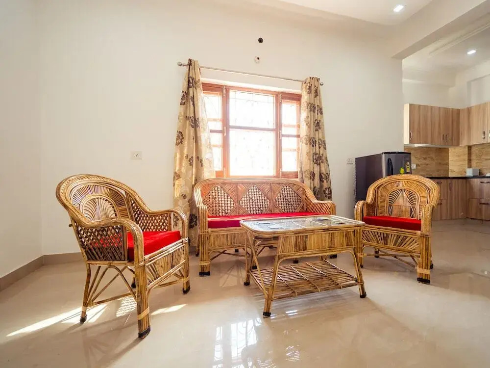 OYO 13502 Home 2BHK Simran Villa DIT