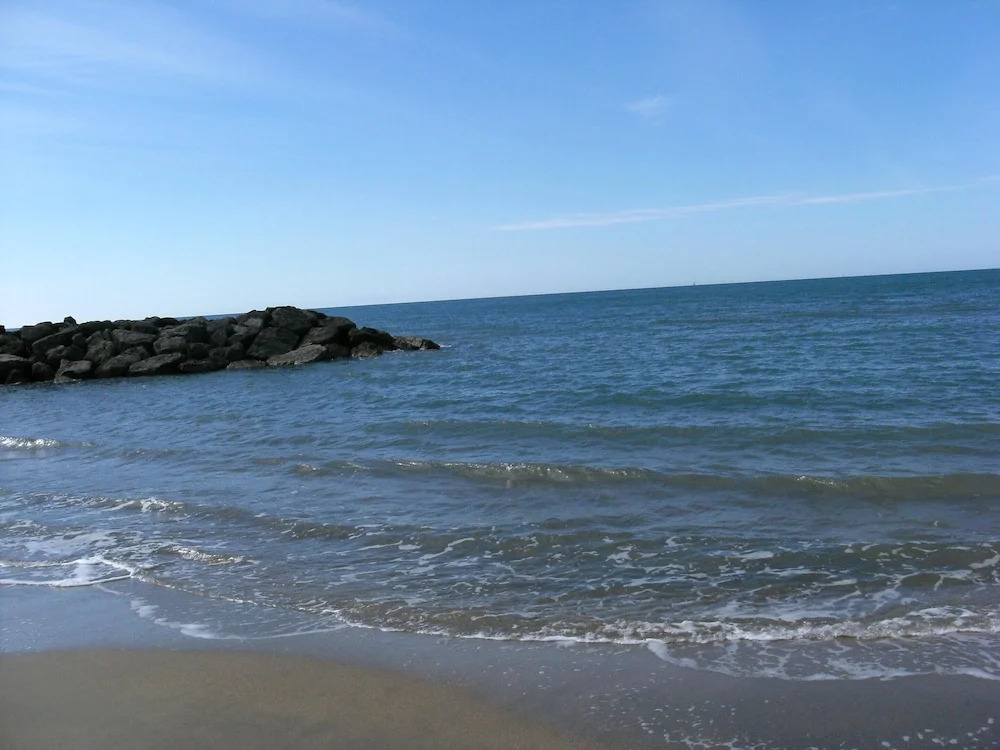 Apartment With One Bedroom In Frontignan With Furnished Terrace