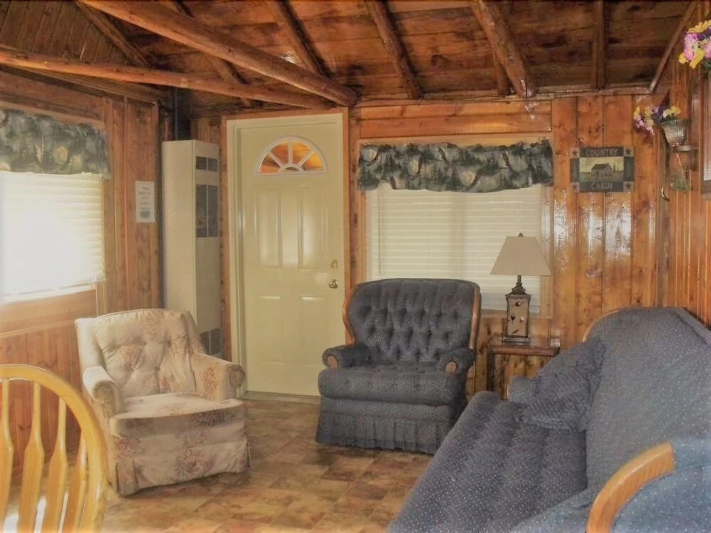 Crooked Lake Resort Cabin 4 (Eagles Nest) Holiday home 3 BestStayz.1