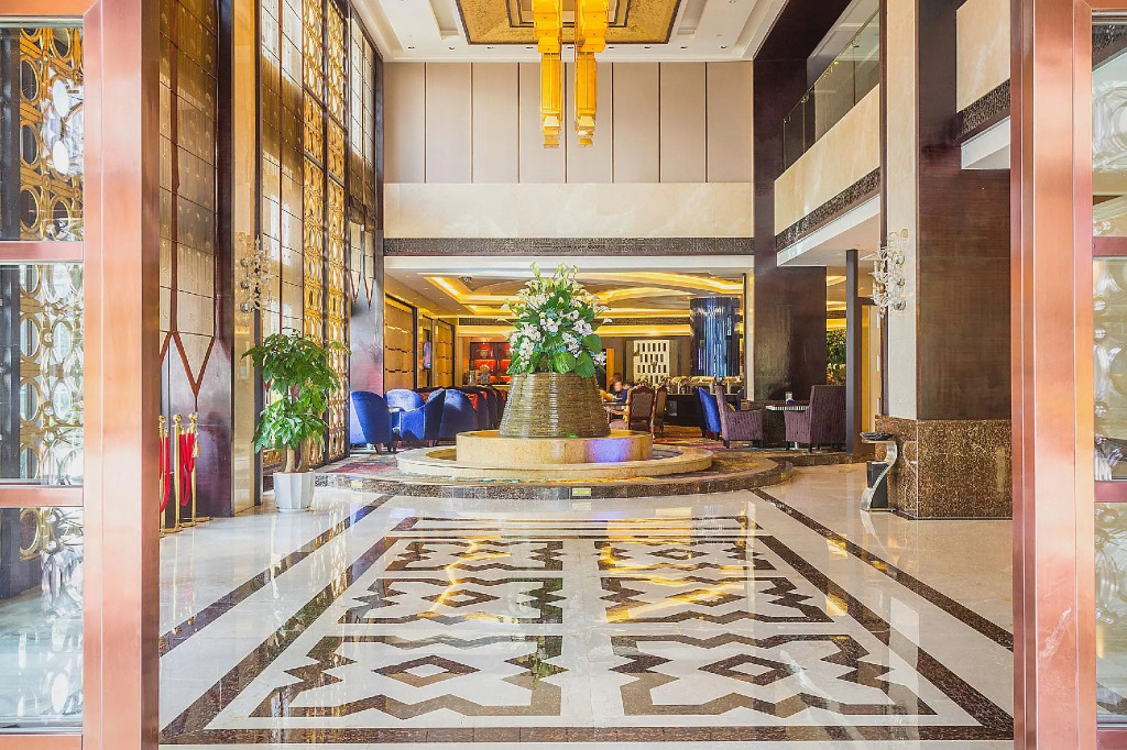 Rezen Kingtown Hotel (Chongqing Guanyinqiao)
