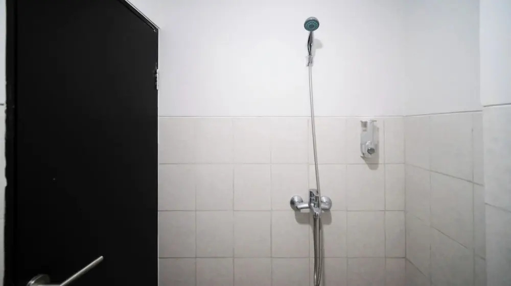Well Furnished And Homey Studio (No Kitchen) Apartment At Suncity Residence