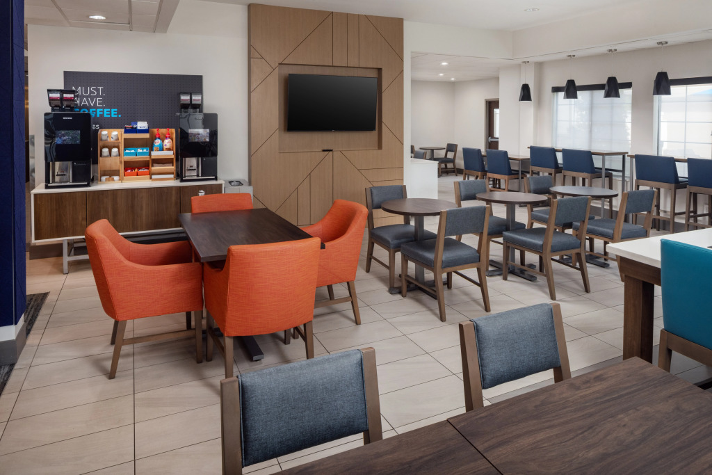 Holiday Inn Express & Suites Albermarle by IHG