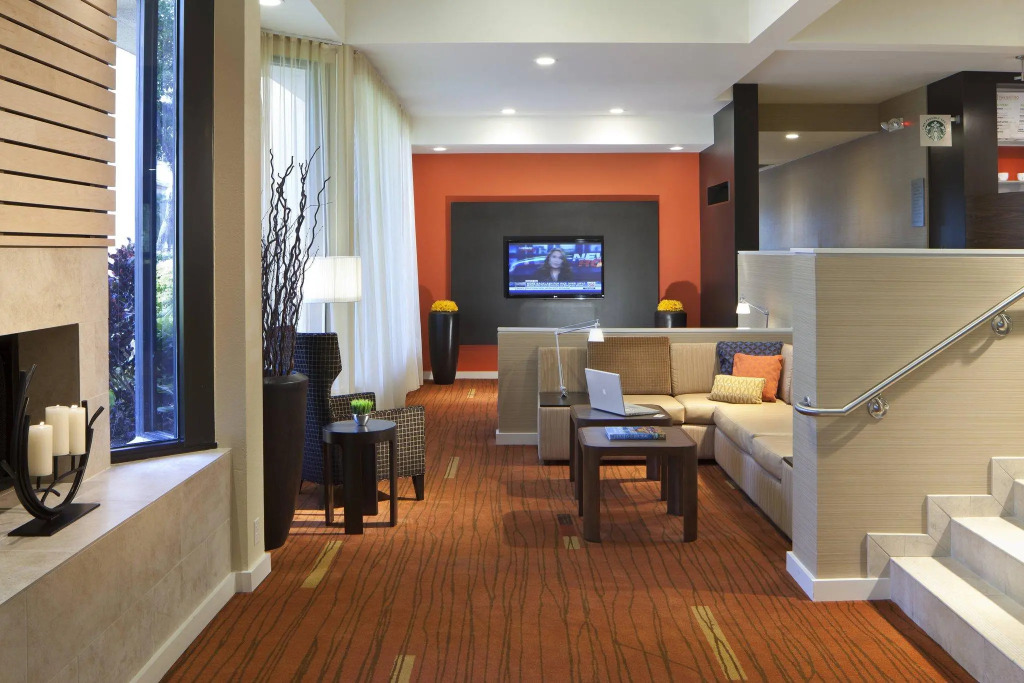 Courtyard Miami Airport West Doral
