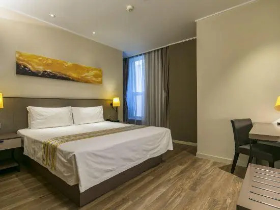 Home Inn Plus (Kunming Dian Lake Haigeng Park Guangfu Road)