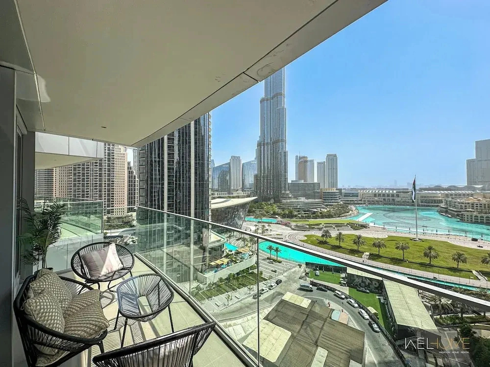 WelHome - Luxury Apt in Downtown with Burj Khalifa & Fountain View