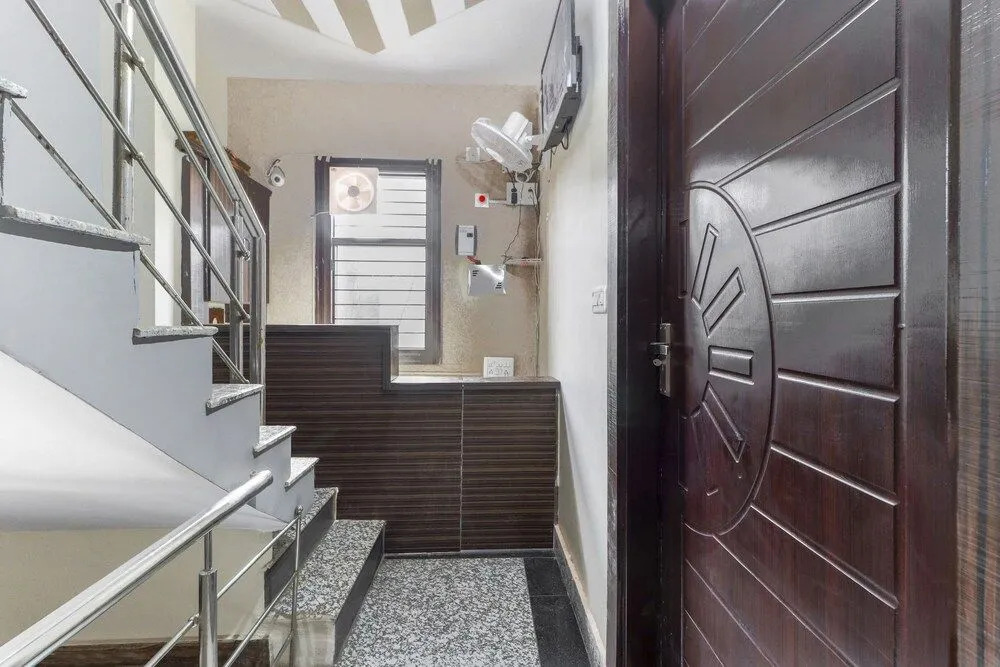 Oyo 45965 Hotel Krishnam