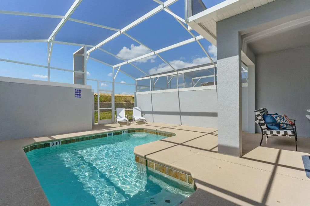 Amazing New Resort Style Townhome 4BR - 10 Guest!