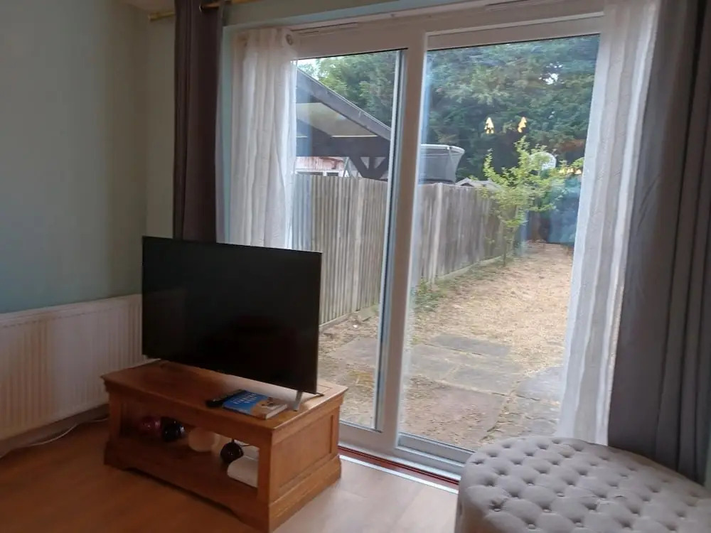 Crawley Green House - Huku Kwetu