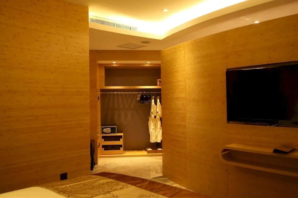 Tianmu Lake Grand Metropark Hot Spring Hotel - Liyang