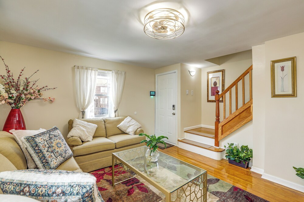 1 Mi to NYC Train & Arts District: Rahway Escape