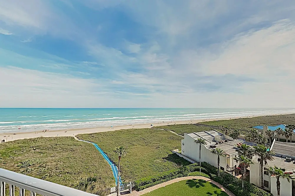 Updated Shorefront W/ Pool - Walk To Waves! 2 Bedroom Condo