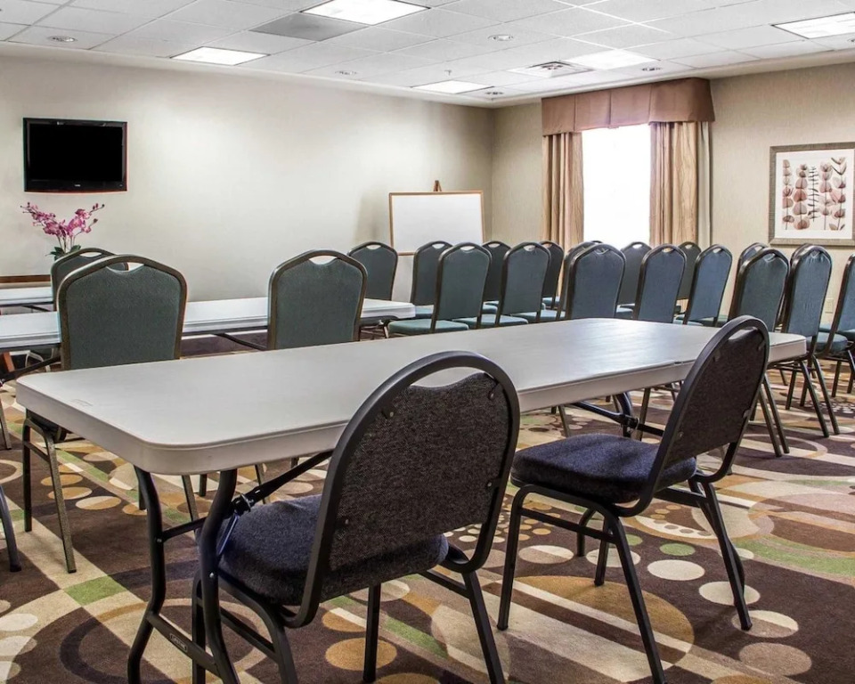Comfort Inn & Suites