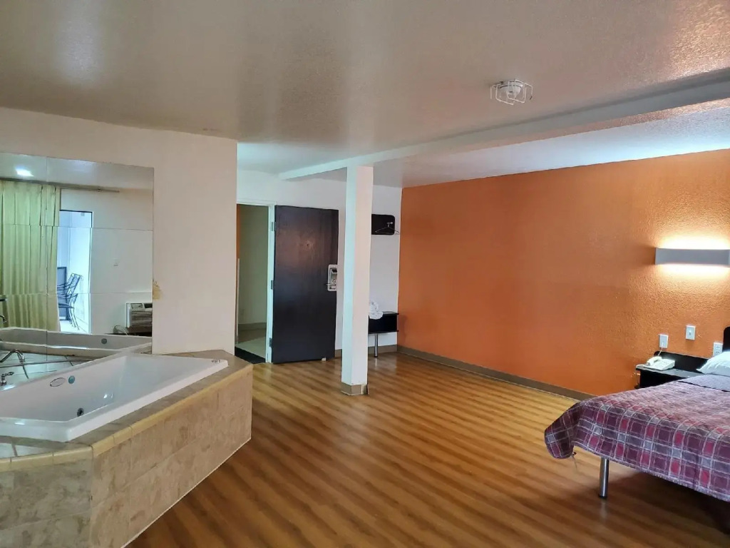 Motel 6 Little Rock AR South