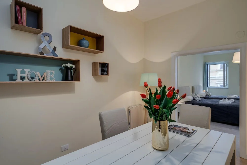 Travel & Stay - Sistina