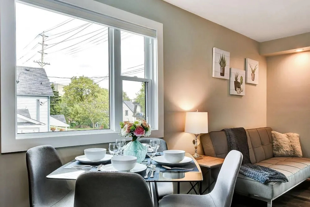 Bright and Modern 1BR Apt - Near DT Ottawa