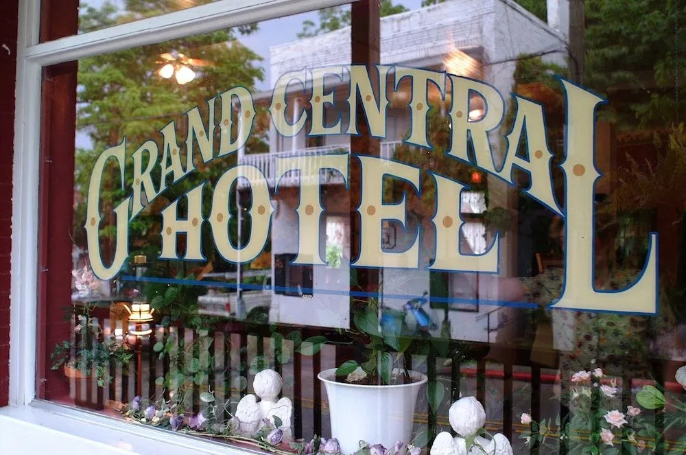 Grand Central Hotel