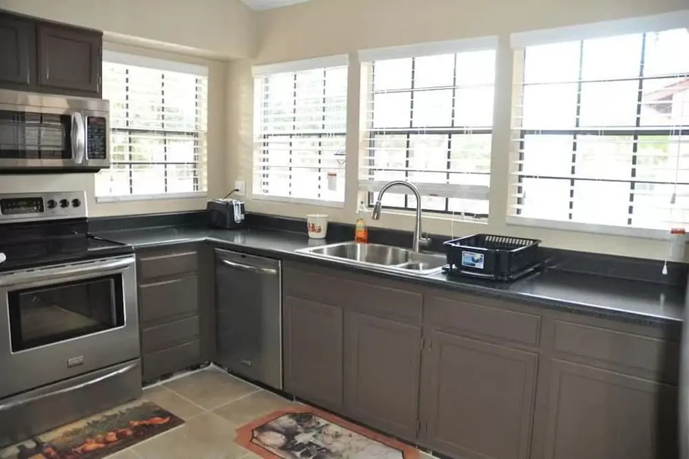 Charming 2BR-2BA by BlueBarrelHomes