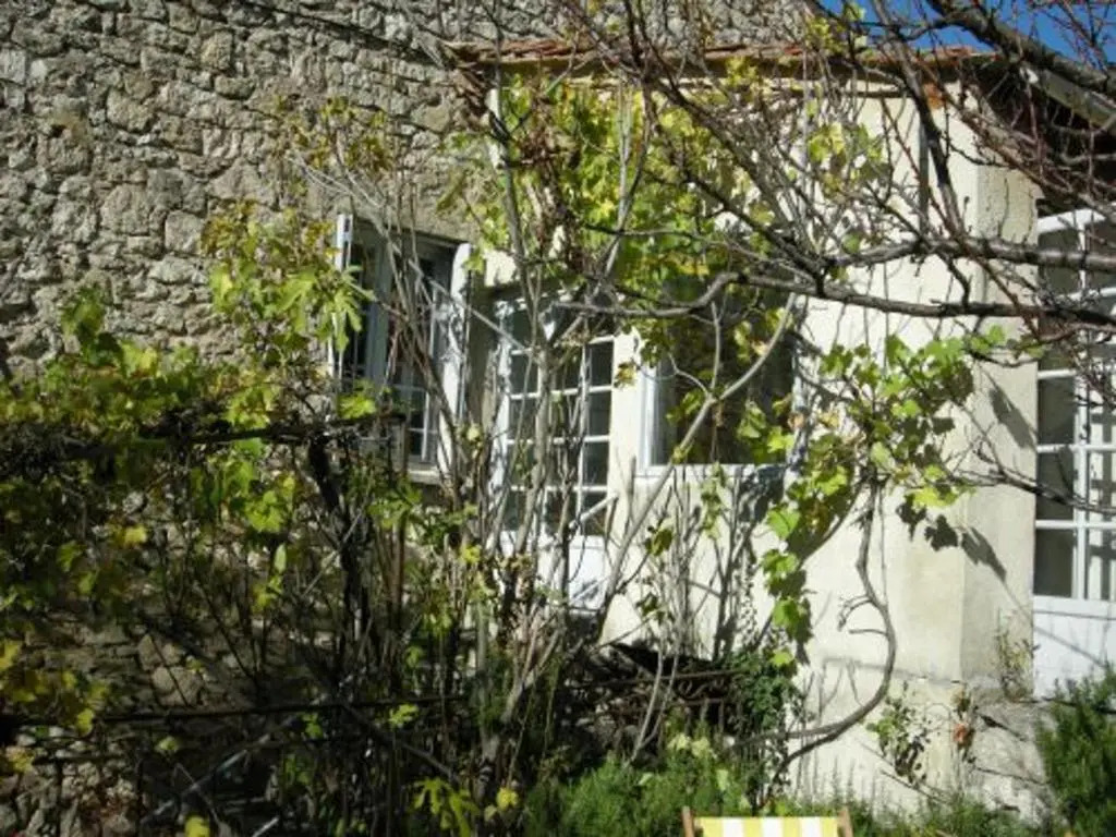 Maison accueillante à Reillanne avec jardin clos