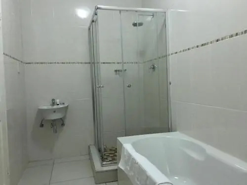 Hotel 23