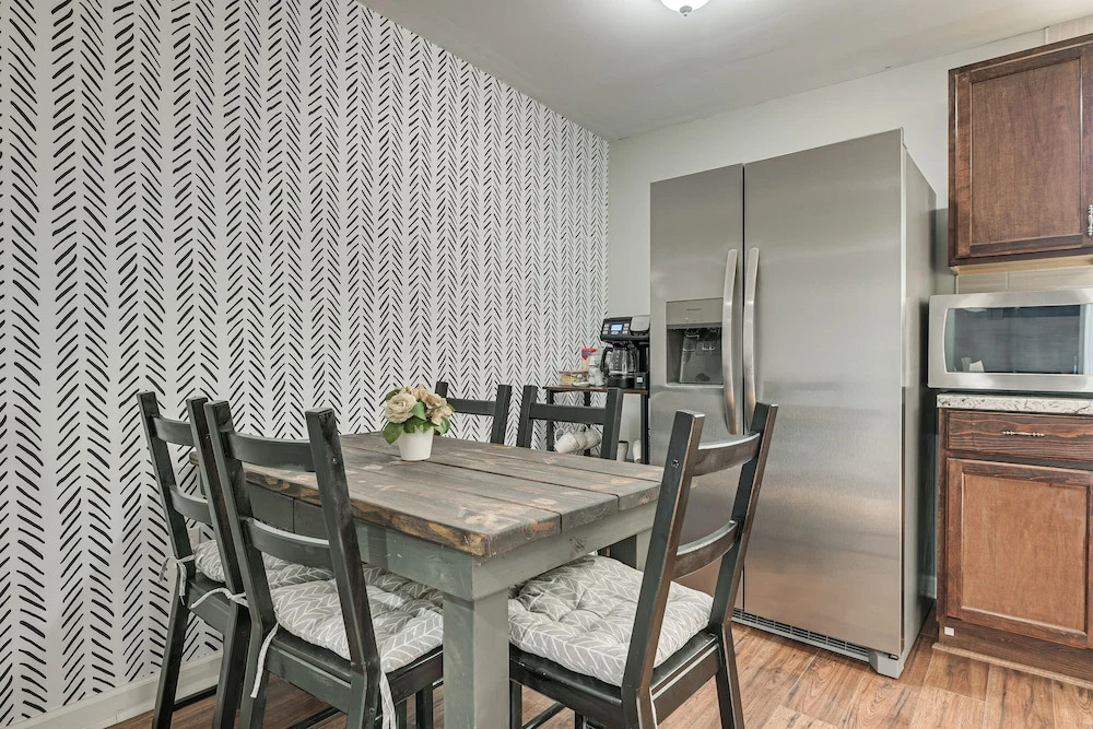 Pet-friendly Georgia Home w/ Patio, Near Golfing!