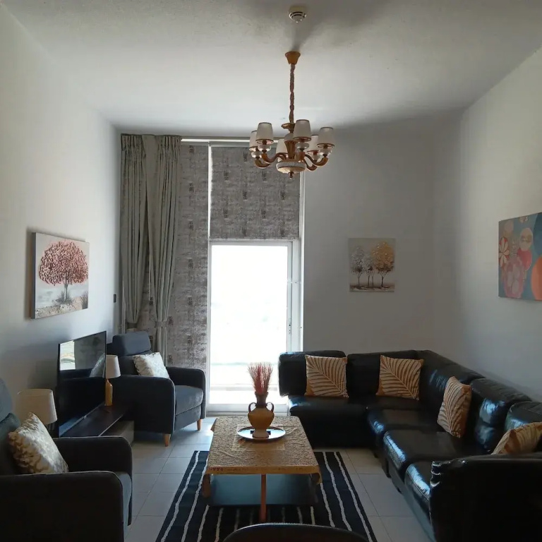 Remarkable 2-bed Apartment in Dubai